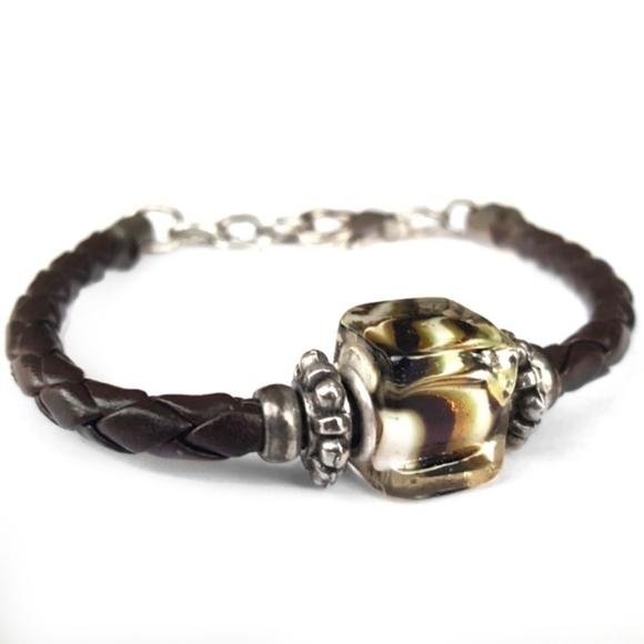 Braided Bracelet with Glass Bead - Picture 4 of 5